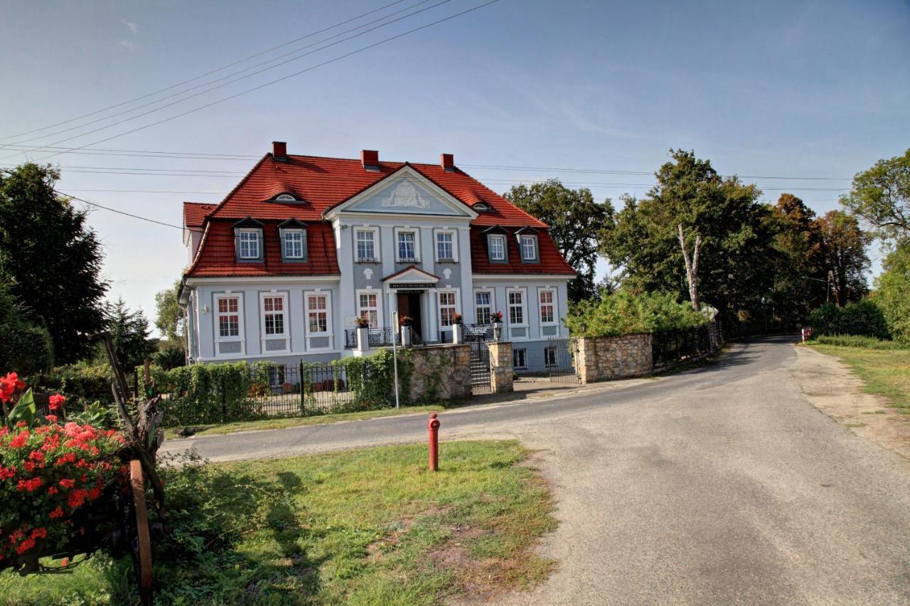 Palac W Badzowie Polkowice Eksteriør bilde
